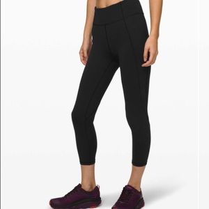 Time to Sweat Crop 23” Black sz6